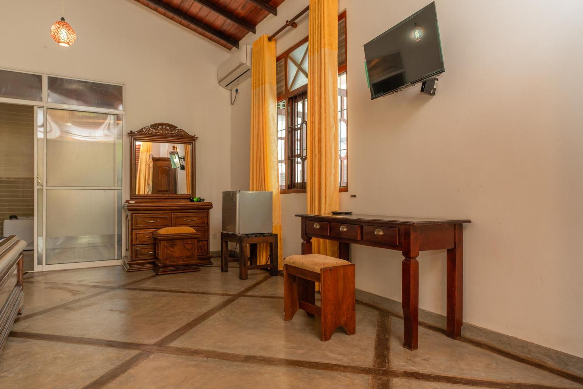 The Calm Of8 Hotell Unawatuna Eksteriør bilde