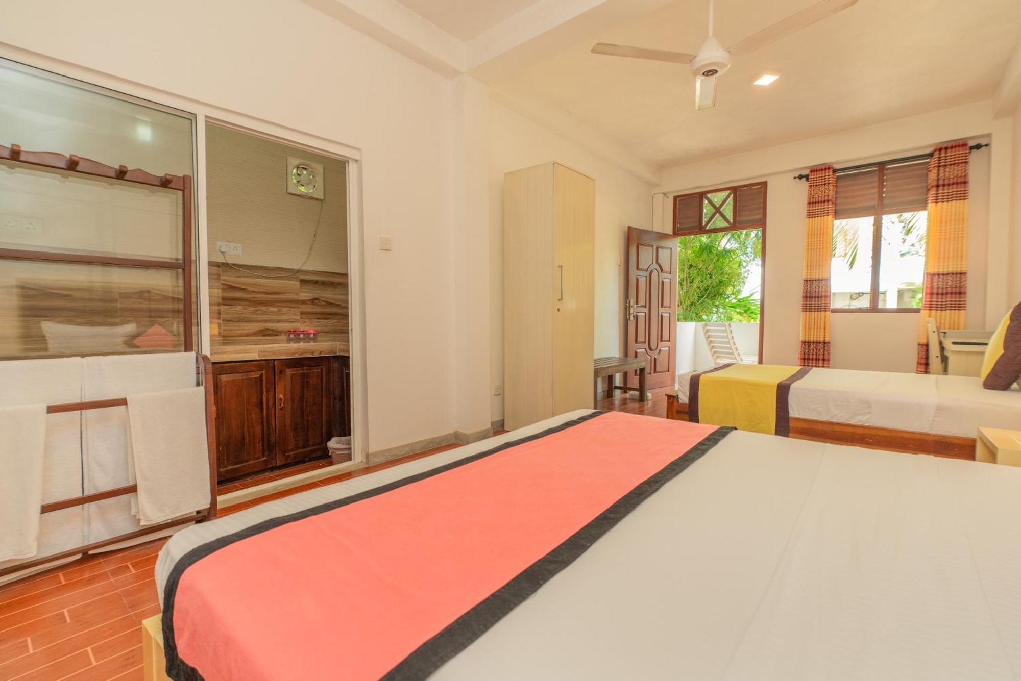 The Calm Of8 Hotell Unawatuna Eksteriør bilde