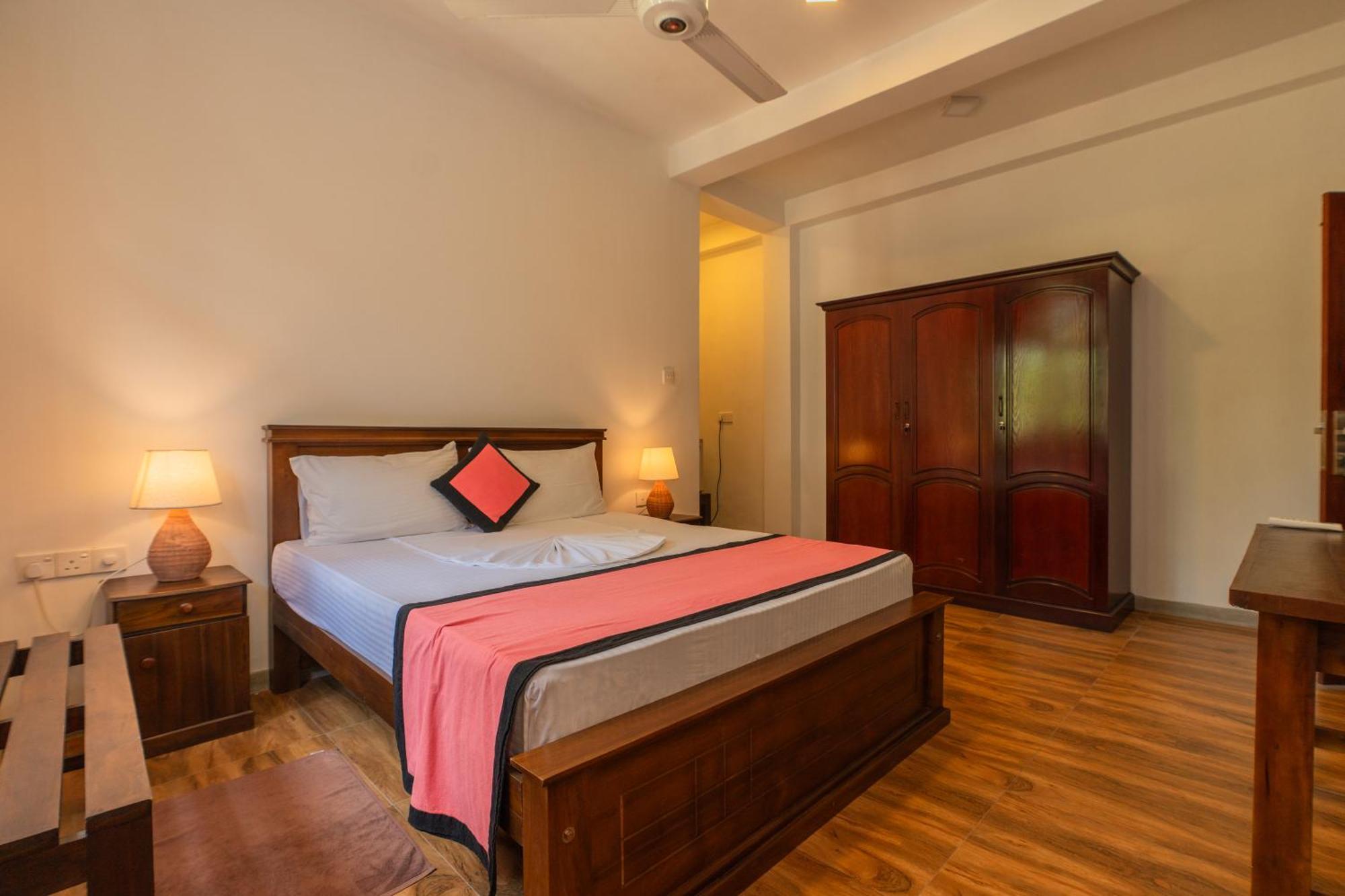 The Calm Of8 Hotell Unawatuna Eksteriør bilde