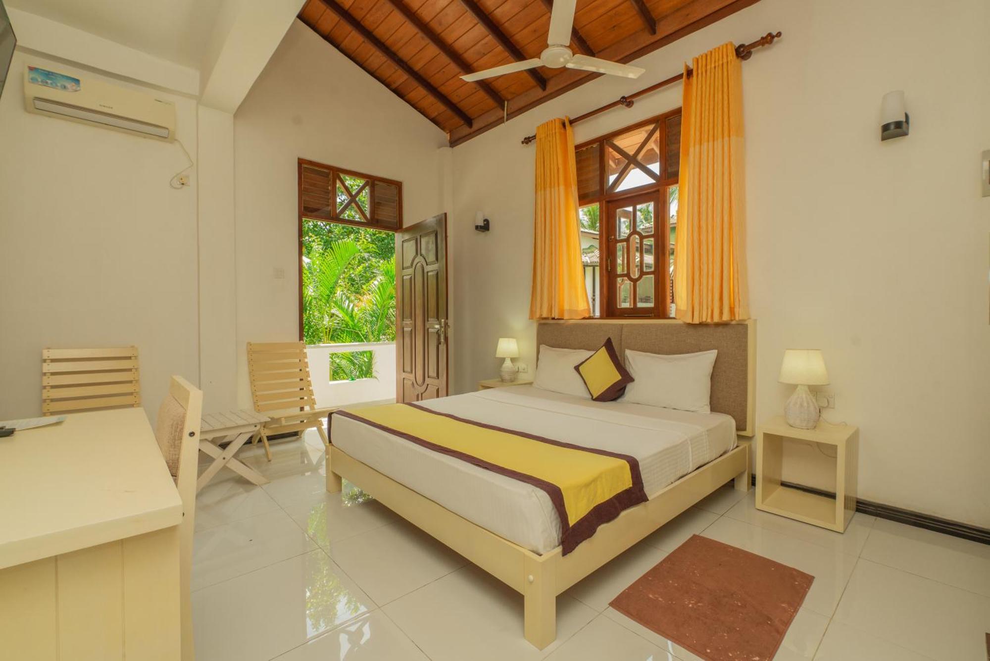 The Calm Of8 Hotell Unawatuna Eksteriør bilde